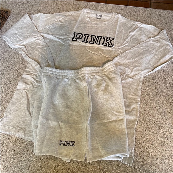Vs pink high waist campus short long sleeve tee